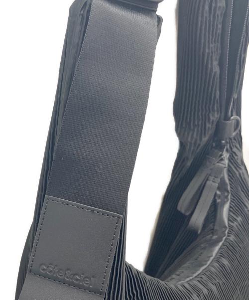 Cote&Ciel（コートエシエル）Cote&Ciel (コートエシエル) ショルダーバッグ Hyco Small Pleated ブラックの古着・服飾アイテム