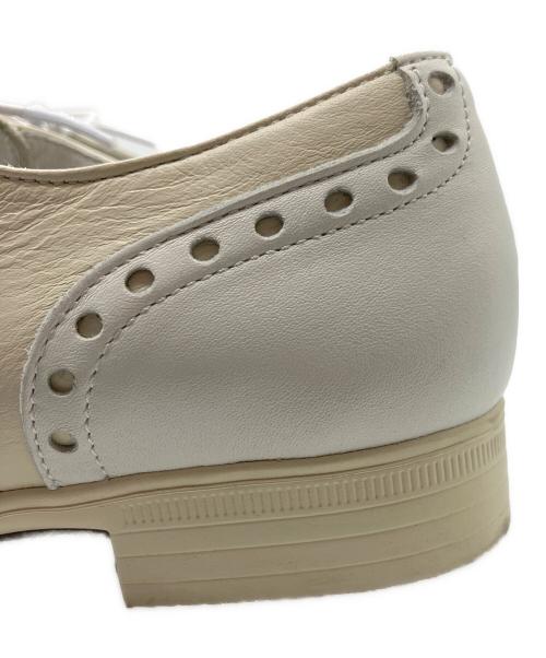 travel shoes by chausser（トラベルシューズバイショセ）TRAVEL SHOES by chausser (トラベルシューズバイショセ) ウィングチップシューズ アイボリー×ホワイト サイズ:23.5の古着・服飾アイテム