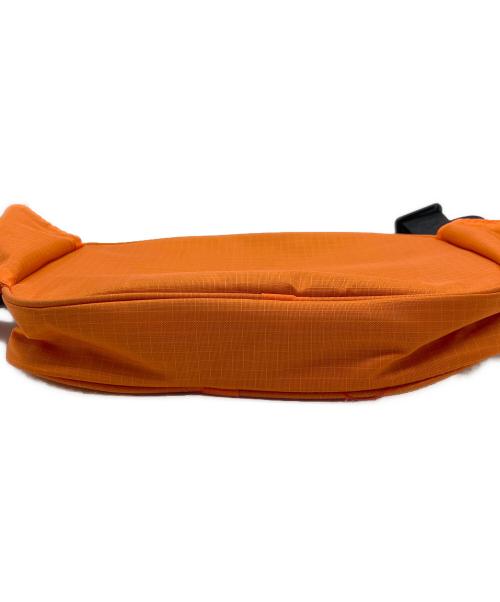 M+RC（-）M+RC (-) ウエストポーチ オレンジ×ブラックの古着・服飾アイテム