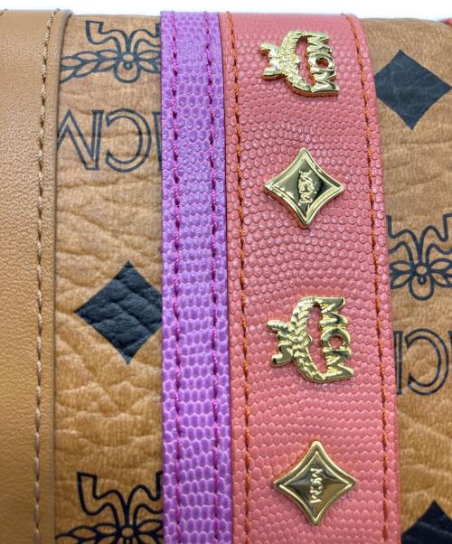 MCM（エムシーエム）MCM (エムシーエム) 3つ折り長財布 ブラウン×ピンクの古着・服飾アイテム
