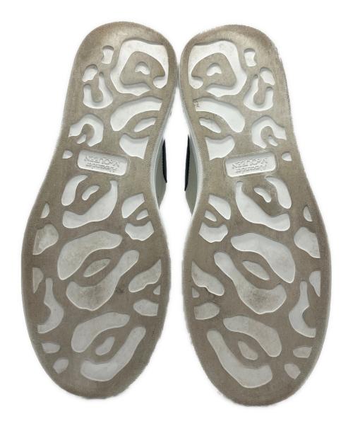 ALEXANDER McQUEEN（アレキサンダーマックイーン）ALEXANDER McQUEEN (アレキサンダーマックイーン) OVERSIZED SNEAKER ホワイト サイズ:41.5の古着・服飾アイテム
