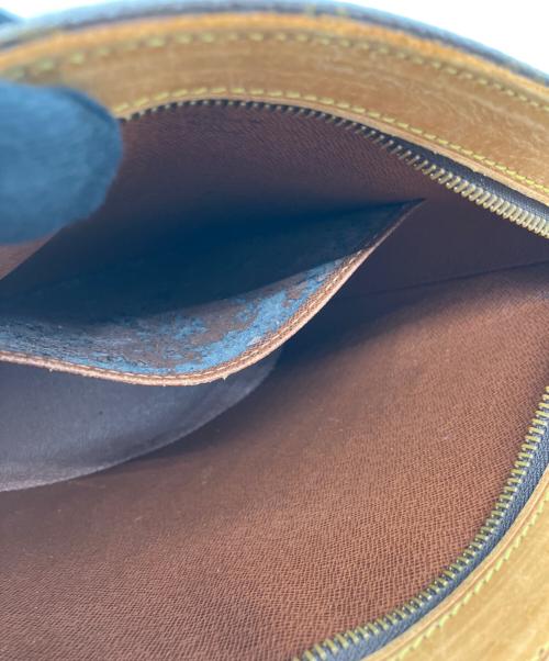 LOUIS VUITTON（ルイ ヴィトン）LOUIS VUITTON (ルイ ヴィトン) ショルダーポーチ ブラウンの古着・服飾アイテム