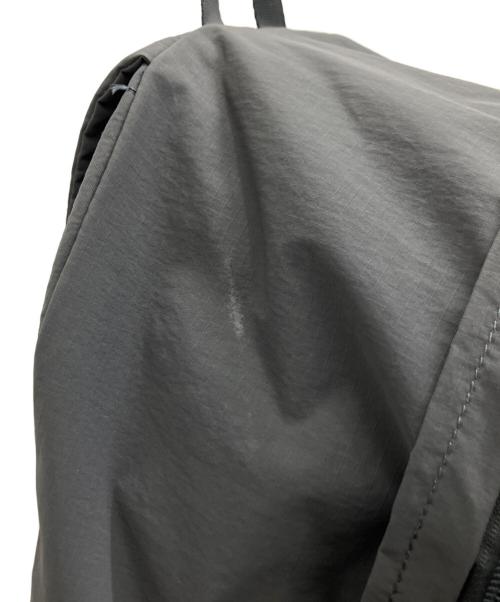 THE NORTH FACE（ザ ノース フェイス）THE NORTH FACE (ザ ノース フェイス) デイパック グレーの古着・服飾アイテム