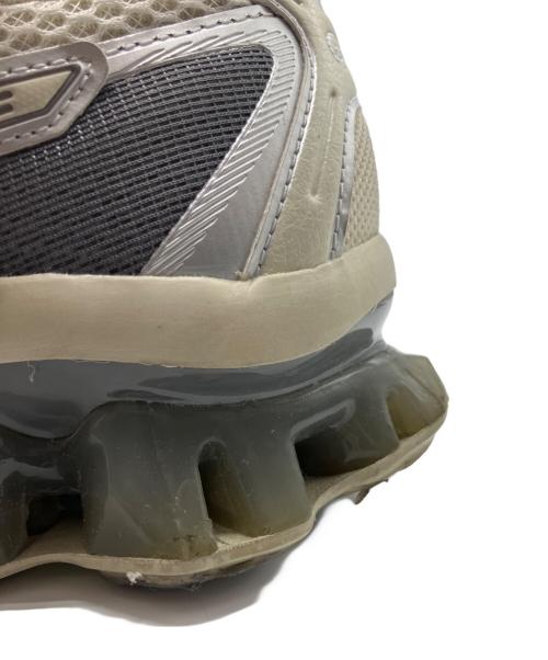 asics（アシックス）asics (アシックス) GEL-QUANTUM KINETIC  シルバー サイズ:25.5の古着・服飾アイテム