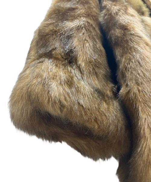 Jakke（ジャッキー）Jakke (ジャッキー) エコファーコート ブラウン サイズ:SIZE　M 未使用品の古着・服飾アイテム