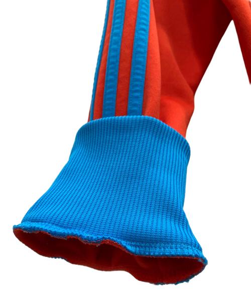 adidas（アディダス）adidas (アディダス) トラックジャケット レッド×ブルー サイズ:SIZEMの古着・服飾アイテム