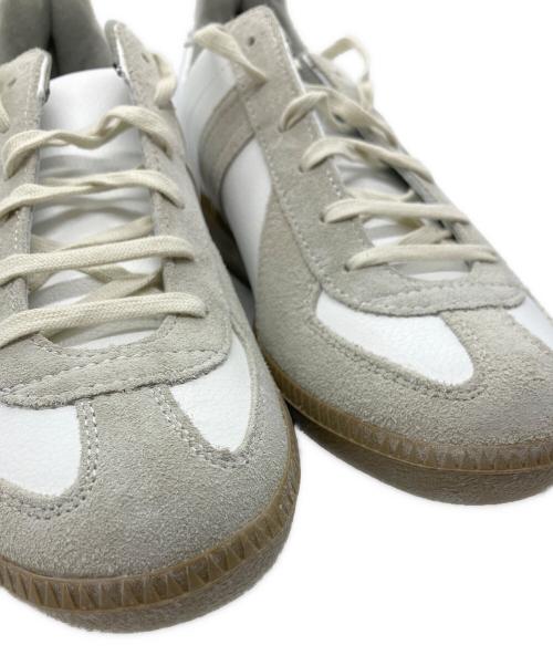 -（-）- (-) ジャーマントレーナー ホワイト×グレー サイズ:SIZE38の古着・服飾アイテム