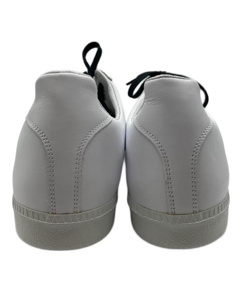 -（-）- (-) ジャーマントレーナー ホワイト×グレー サイズ:SIZE43の古着・服飾アイテム