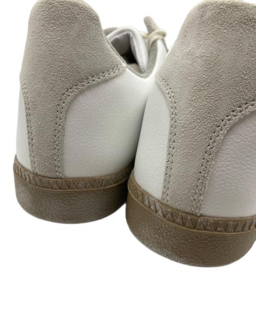 -（-）- (-) ジャーマントレーナー ホワイト×グレー サイズ:SIZE38の古着・服飾アイテム