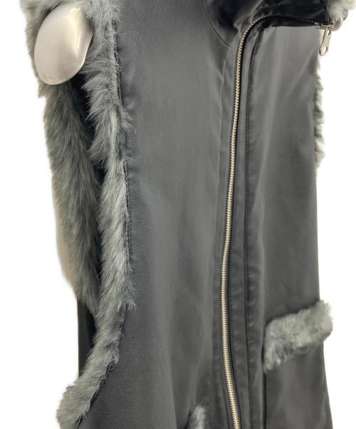 HARE（ハレ）HARE (ハレ) リバーシブルファー&レザーベスト ブラック サイズ:SIZEFREEの古着・服飾アイテム