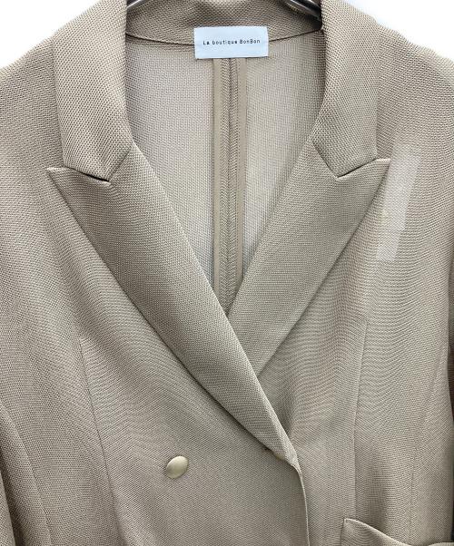 La boutique BonBon（ラブティックボンボン）La boutique BonBon (ラブティックボンボン) メッシュメタルボタンライトジャケット ベージュ サイズ:SIZE Free 未使用品の古着・服飾アイテム