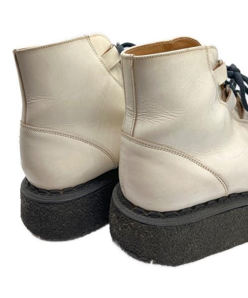 GEORGE COX（ジョージコックス）GEORGE COX (ジョージコックス) 13327 VI GIBSON ホワイト サイズ:SIZE 8の古着・服飾アイテム