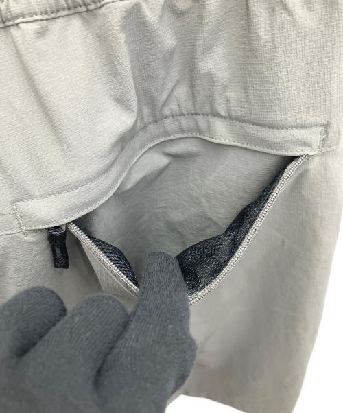 THE NORTH FACE（ザ ノース フェイス）THE NORTH FACE (ザ ノース フェイス) マウンテンカラーショーツ グレー サイズ:Lの古着・服飾アイテム
