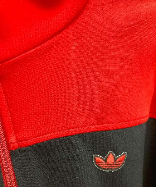 adidas（アディダス）adidas (アディダス) トラックジャケット レッド×ブラック サイズ:SIZE 5の古着・服飾アイテム