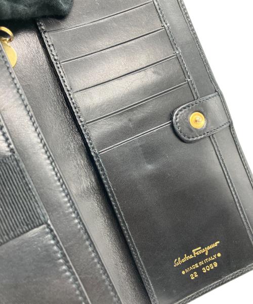 Salvatore Ferragamo（サルヴァトーレ フェラガモ）Salvatore Ferragamo (サルヴァトーレ フェラガモ) 長財布 ブラックの古着・服飾アイテム