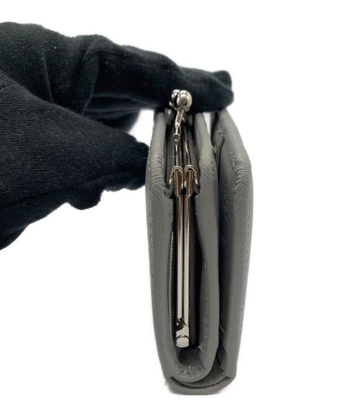 Vivienne Westwood（ヴィヴィアンウエストウッド）Vivienne Westwood (ヴィヴィアンウエストウッド) 2つ折り財布 グレーの古着・服飾アイテム