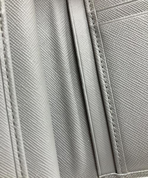 Vivienne Westwood（ヴィヴィアンウエストウッド）Vivienne Westwood (ヴィヴィアンウエストウッド) 2つ折り財布 グレーの古着・服飾アイテム