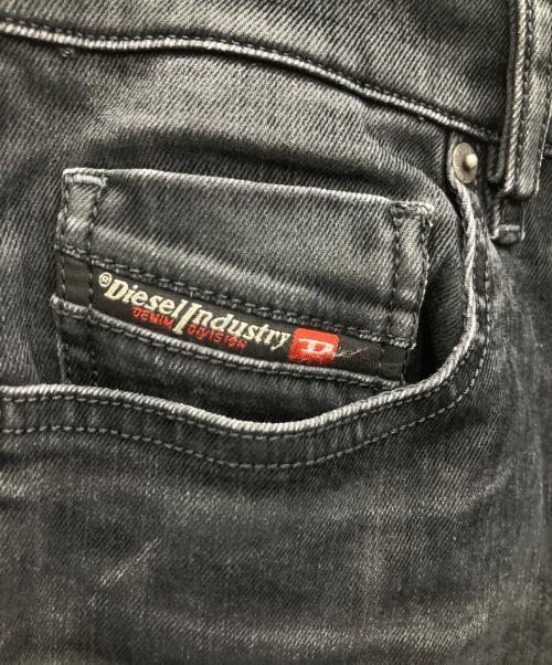 DIESEL（ディーゼル）DIESEL (ディーゼル) デニムパンツ インディゴ サイズ:W28L30の古着・服飾アイテム