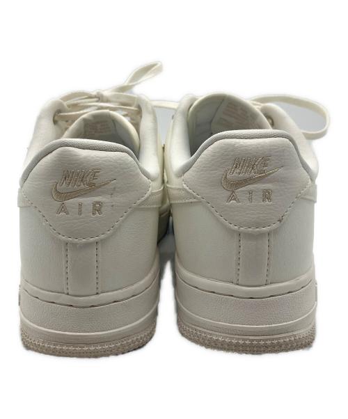 NIKE（ナイキ）NIKE (ナイキ) ナイキ エア フォース 1 ’07 LX ホワイト サイズ:23.5の古着・服飾アイテム