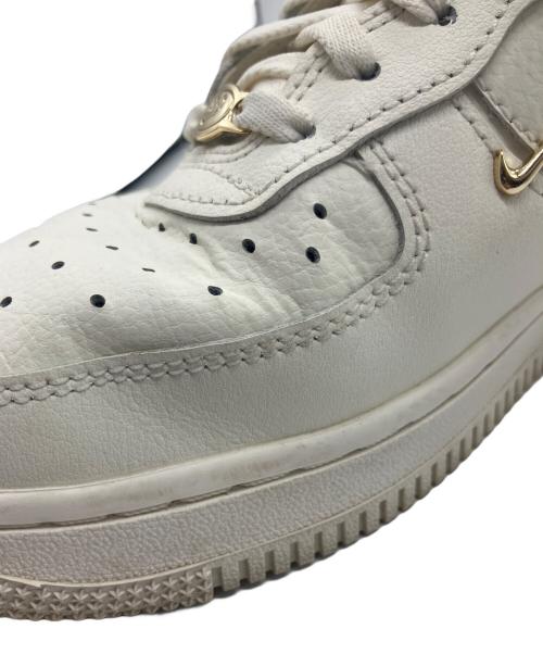 NIKE（ナイキ）NIKE (ナイキ) ナイキ エア フォース 1 ’07 LX ホワイト サイズ:23.5の古着・服飾アイテム