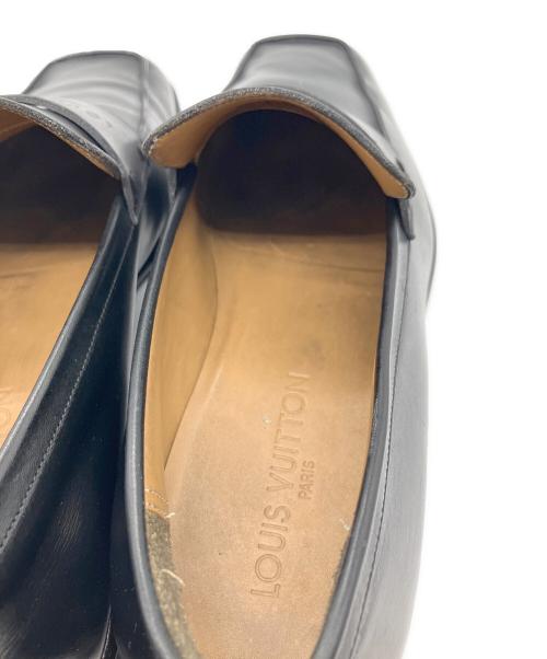 LOUIS VUITTON（ルイ ヴィトン）LOUIS VUITTON (ルイ ヴィトン) スクエアトゥローファー ブラック サイズ:8　1/2の古着・服飾アイテム