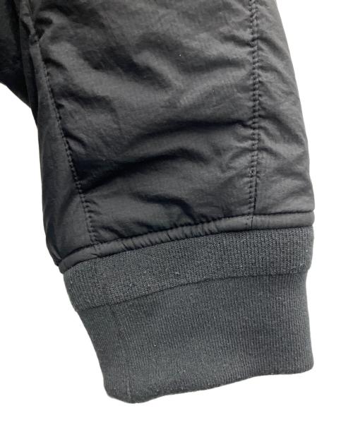 UNIQLO（ユニクロ）UNIQLO (ユニクロ) WHITE MOUNTAINEERING (ホワイトマウンテ二アニング) リサイクルハイブリッドダウンジャケット ブラック サイズ:Lの古着・服飾アイテム