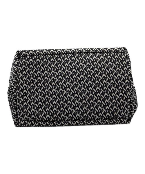 ROBERTA PIERI（ロベルタピエリ）ROBERTA PIERI (ロベルタピエリ) 2WAYショルダーバッグ ホワイト×ブラックの古着・服飾アイテム