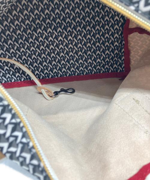 ROBERTA PIERI（ロベルタピエリ）ROBERTA PIERI (ロベルタピエリ) 2WAYショルダーバッグ ホワイト×ブラックの古着・服飾アイテム