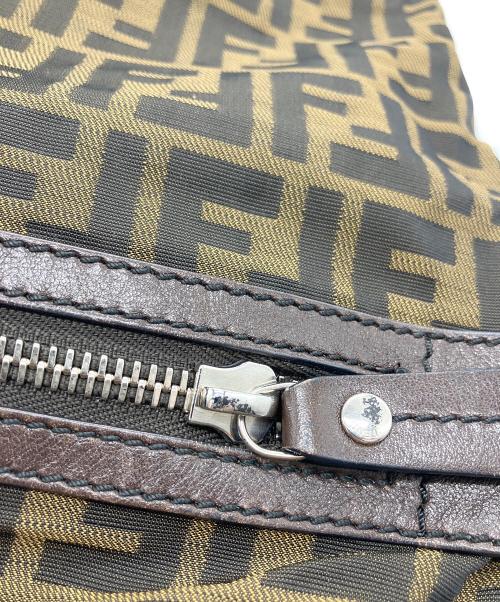 FENDI（フェンディ）FENDI (フェンディ) ショルダーバッグ ブラウンの古着・服飾アイテム