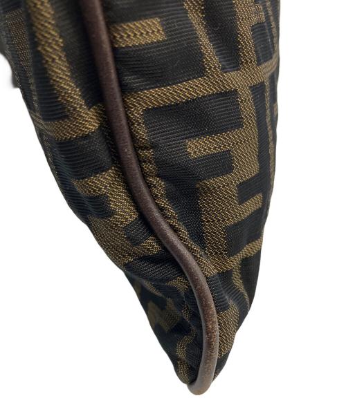 FENDI（フェンディ）FENDI (フェンディ) ショルダーバッグ ブラウンの古着・服飾アイテム