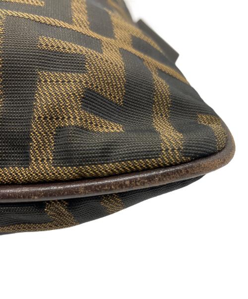 FENDI（フェンディ）FENDI (フェンディ) ショルダーバッグ ブラウンの古着・服飾アイテム