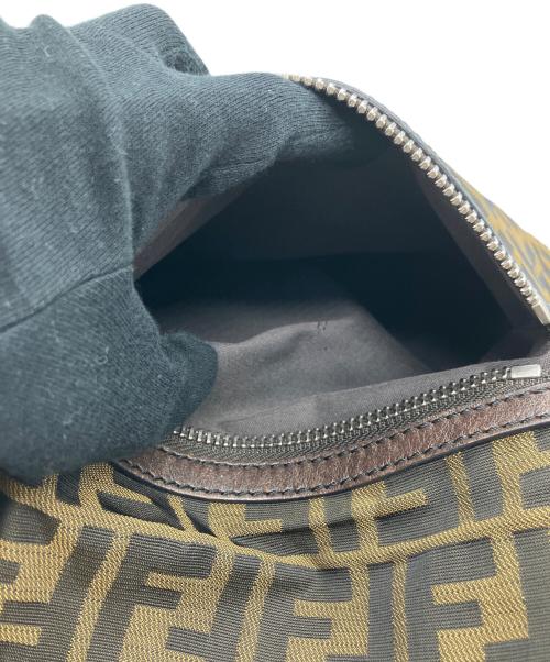 FENDI（フェンディ）FENDI (フェンディ) ショルダーバッグ ブラウンの古着・服飾アイテム