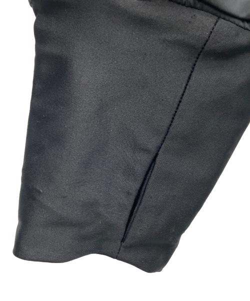 J. LINDEBERG（ジェイリンドバーグ）J. LINDEBERG (ジェイリンドバーグ) リバーシブルジャケット ブラック×ホワイト サイズ:Mの古着・服飾アイテム