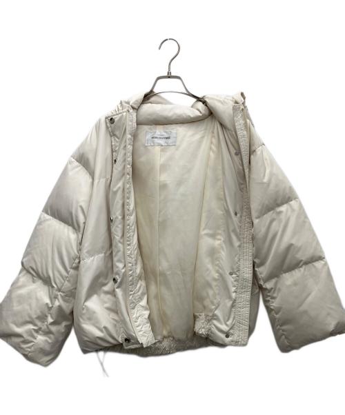 NATURAL BEAUTY BASIC（ナチュラルビューティーベーシック）NATURAL BEAUTY BASIC (ナチュラルビューティーベーシック) ダウンジャケット ホワイト サイズ:Sの古着・服飾アイテム