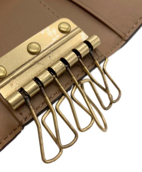 COACH（コーチ）COACH (コーチ) 6 リング キー ケース・ホース アンド キャリッジ プリント アイボリーの古着・服飾アイテム