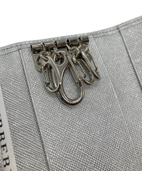 BURBERRY（バーバリー）BURBERRY (バーバリー) キーケース シルバーの古着・服飾アイテム