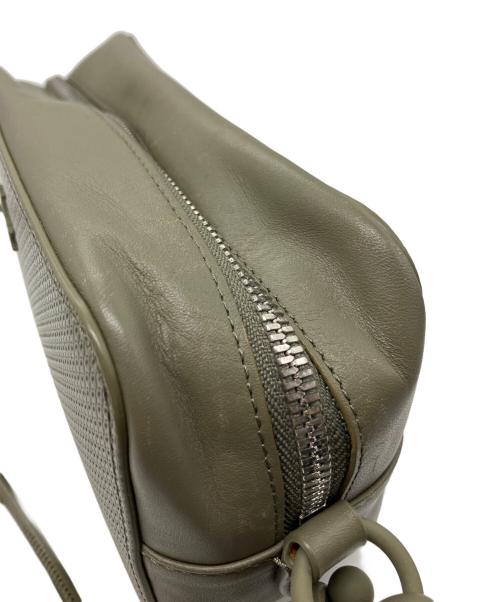 LACOSTE（ラコステ）LACOSTE (ラコステ) ショルダーポーチ オリーブの古着・服飾アイテム