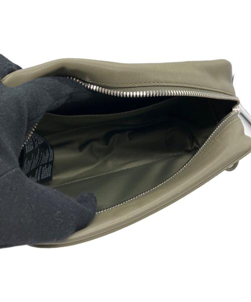 LACOSTE（ラコステ）LACOSTE (ラコステ) ショルダーポーチ オリーブの古着・服飾アイテム