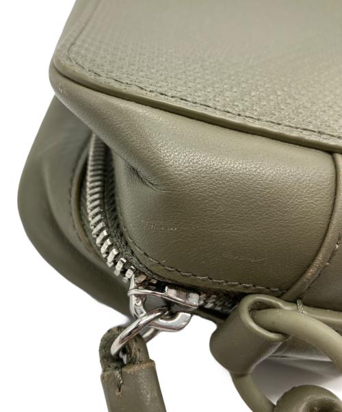 LACOSTE（ラコステ）LACOSTE (ラコステ) ショルダーポーチ オリーブの古着・服飾アイテム