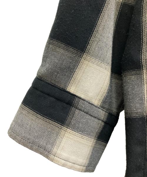 BEAUTY&YOUTH UNITED ARROWS（ビューティーアンドユースユナイテッドアローズ）BEAUTY&YOUTH UNITED ARROWS (ビューティーアンドユースユナイテッドアローズ) 長袖シャツ ブラック×ホワイト サイズ:SIZEFREEの古着・服飾アイテム