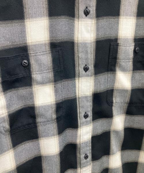 BEAUTY&YOUTH UNITED ARROWS（ビューティーアンドユースユナイテッドアローズ）BEAUTY&YOUTH UNITED ARROWS (ビューティーアンドユースユナイテッドアローズ) 長袖シャツ ブラック×ホワイト サイズ:SIZEFREEの古着・服飾アイテム