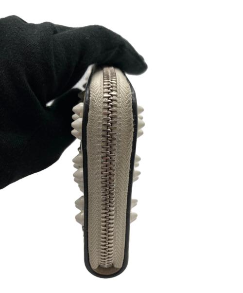 Christian Louboutin（クリスチャン・ルブタン）Christian Louboutin (クリスチャン・ルブタン) 長財布 ホワイトの古着・服飾アイテム