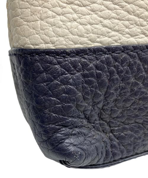 Kate Spade（ケイトスペード）Kate Spade (ケイトスペード) ショルダーポーチ ホワイト×ネイビーの古着・服飾アイテム