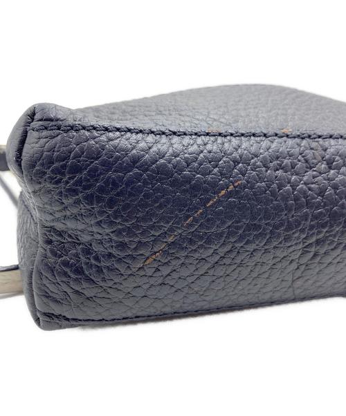 Kate Spade（ケイトスペード）Kate Spade (ケイトスペード) ショルダーポーチ ホワイト×ネイビーの古着・服飾アイテム