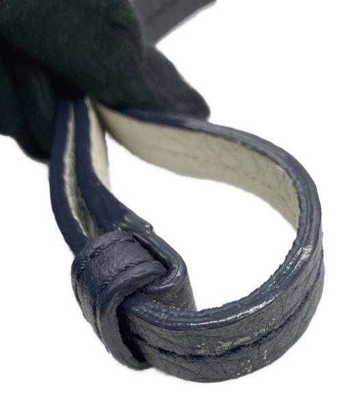 Kate Spade（ケイトスペード）Kate Spade (ケイトスペード) ショルダーポーチ ホワイト×ネイビーの古着・服飾アイテム