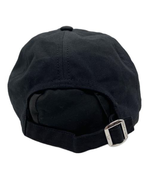 maison kitsune（メゾンキツネ）MAISON KITSUNE (メゾンキツネ) ベイビー フォックス 6P キャップ ブラックの古着・服飾アイテム