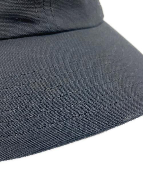 maison kitsune（メゾンキツネ）MAISON KITSUNE (メゾンキツネ) ベイビー フォックス 6P キャップ ブラックの古着・服飾アイテム