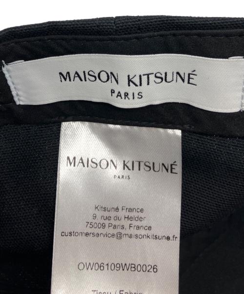 maison kitsune（メゾンキツネ）MAISON KITSUNE (メゾンキツネ) ベイビー フォックス 6P キャップ ブラックの古着・服飾アイテム