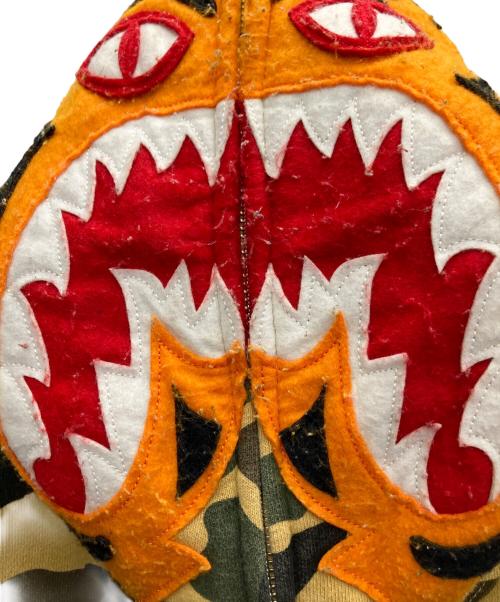A BATHING APE（ア ベイシング エイプ）A BATHING APE (ア ベイシング エイプ) ジップパーカー ブラウン サイズ:Lの古着・服飾アイテム
