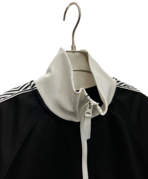 UMBRO（アンブロ）UMBRO (アンブロ) トラックジャケット ブラック×ホワイト サイズ:Mの古着・服飾アイテム